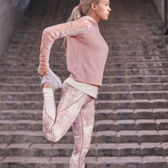 CALIA by Carrie Underwood High Waist Ruched Leggings Marbleized Rose Gold - Picture 1 of 7